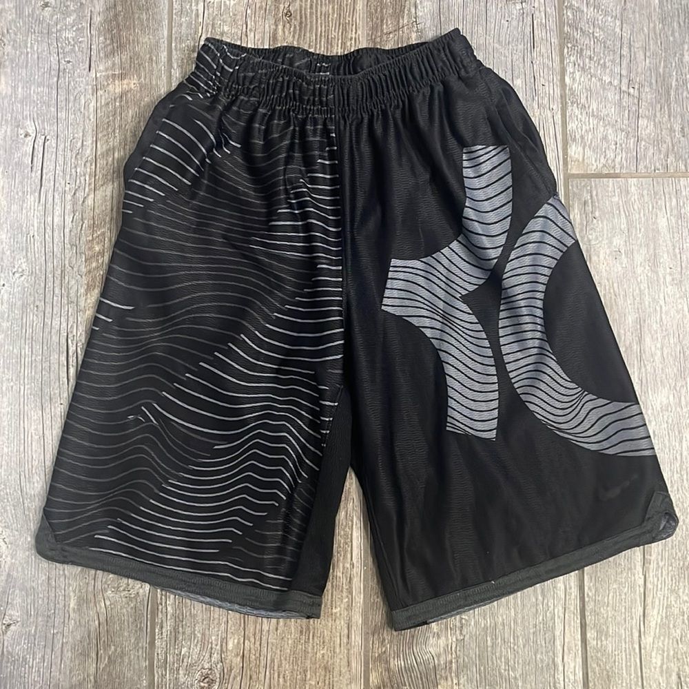Nike KD youth shorts Size: Large